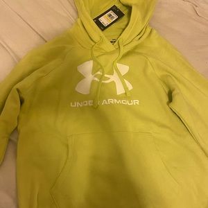 yellow under armor hoodie⭐️